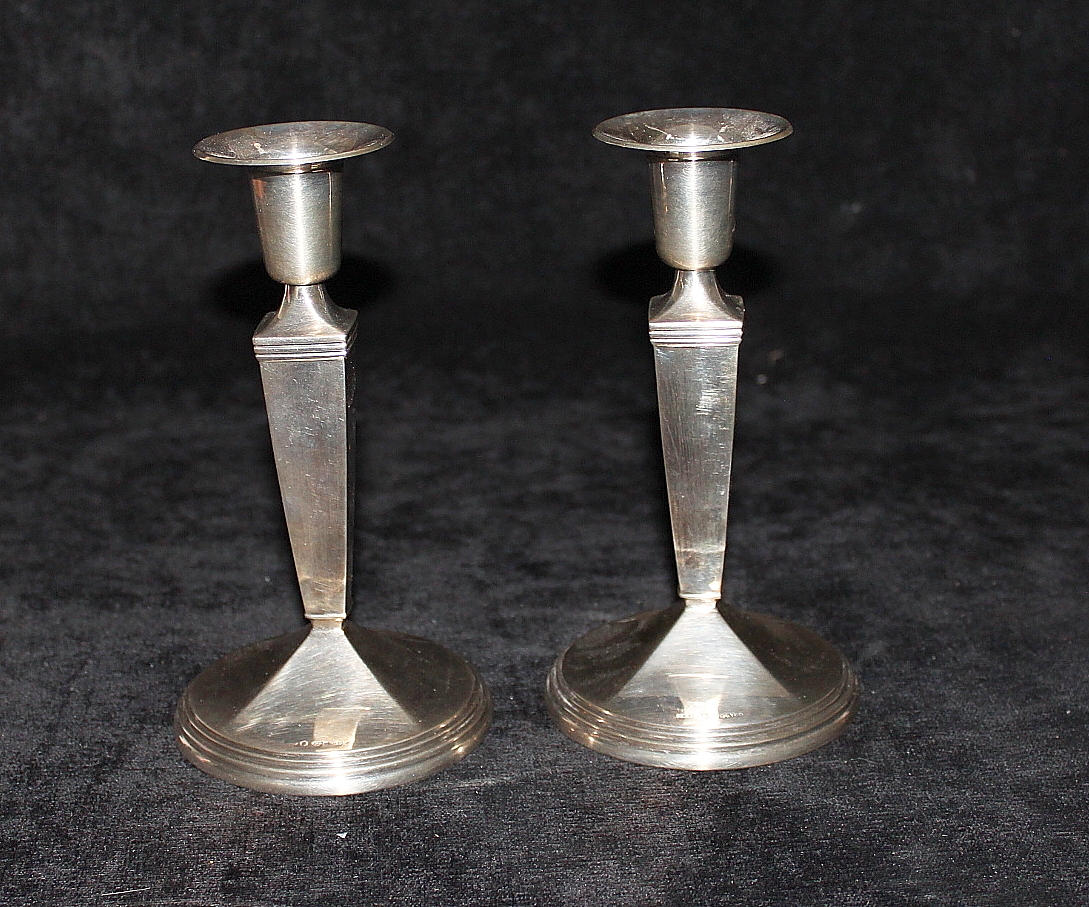 LJUSSTAKAR, paret, stämplat silver, vikt 401 g.