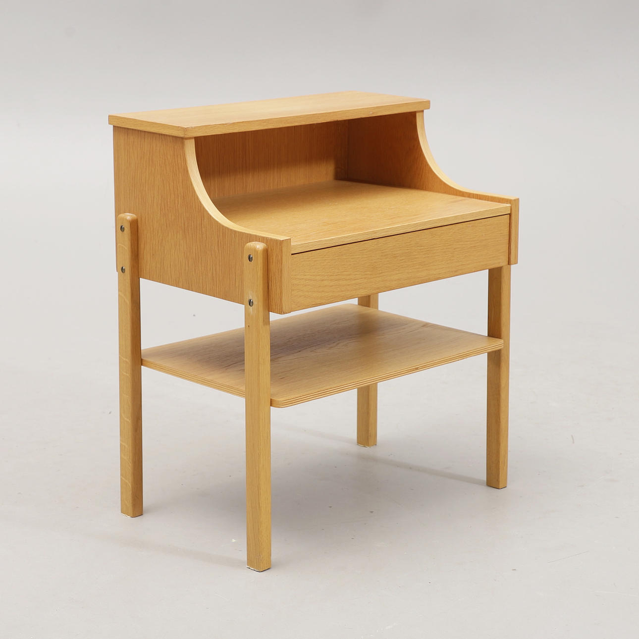 YÖPÖYTÄ, pyökki, 1900-luvun loppupuoli.