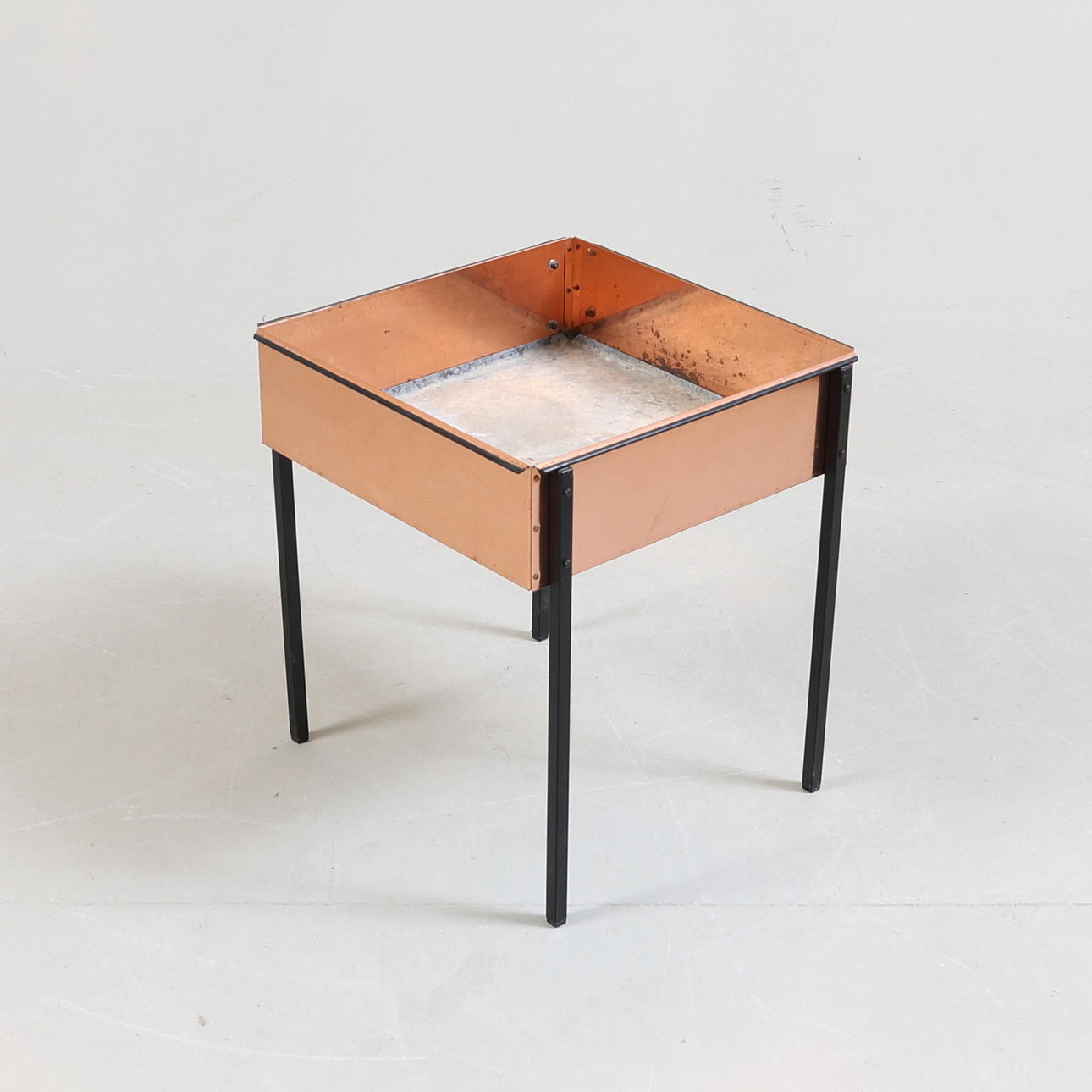 BLOMLÅDA, koppar & plåt, 1900-/2000-tal.