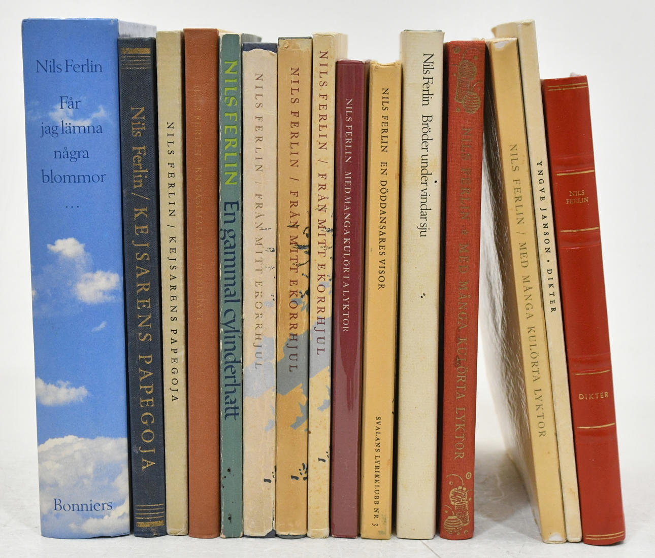 Böcker av Nils Ferlin. 15 volymer.