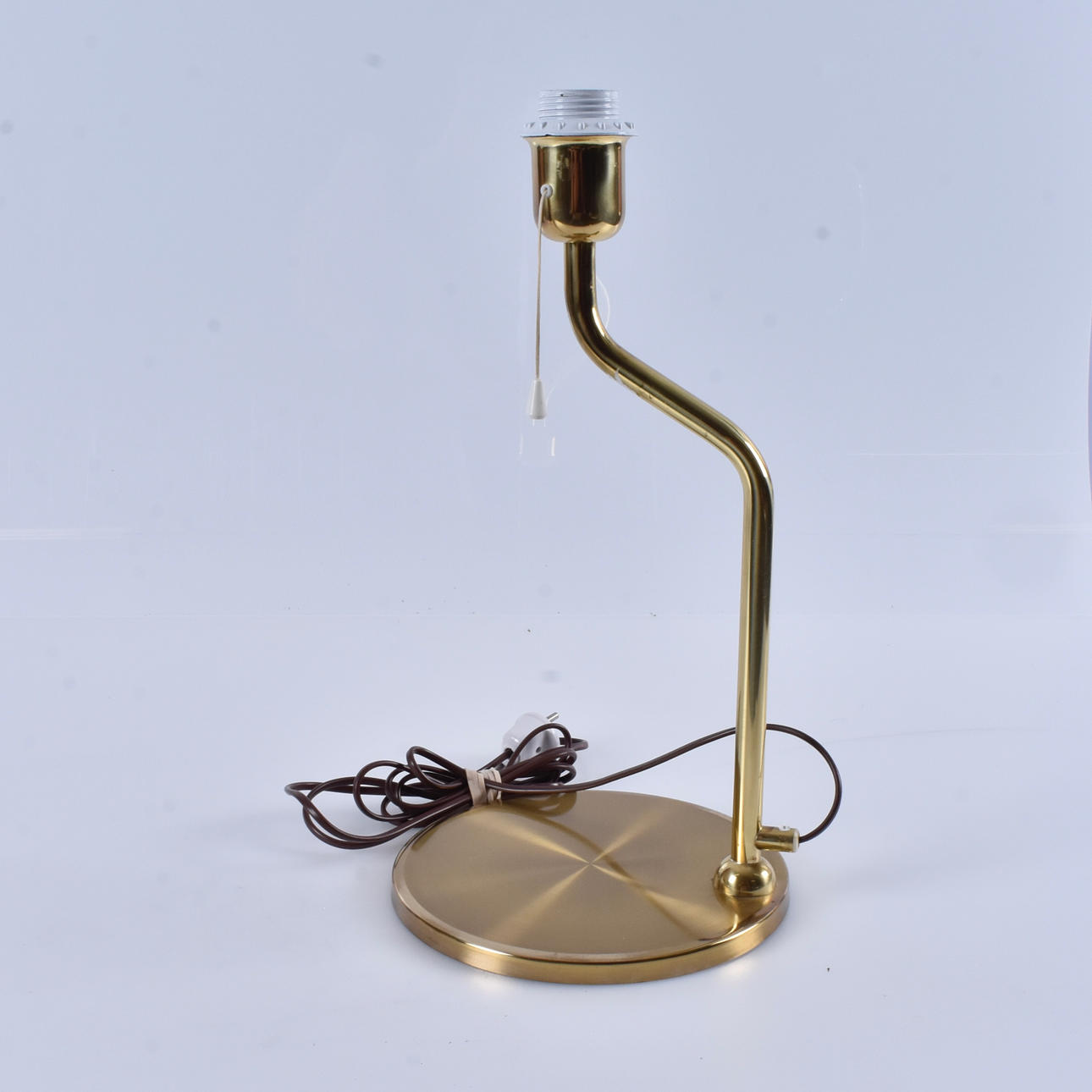 BORDSLAMPA, mässing, Nya Öia.