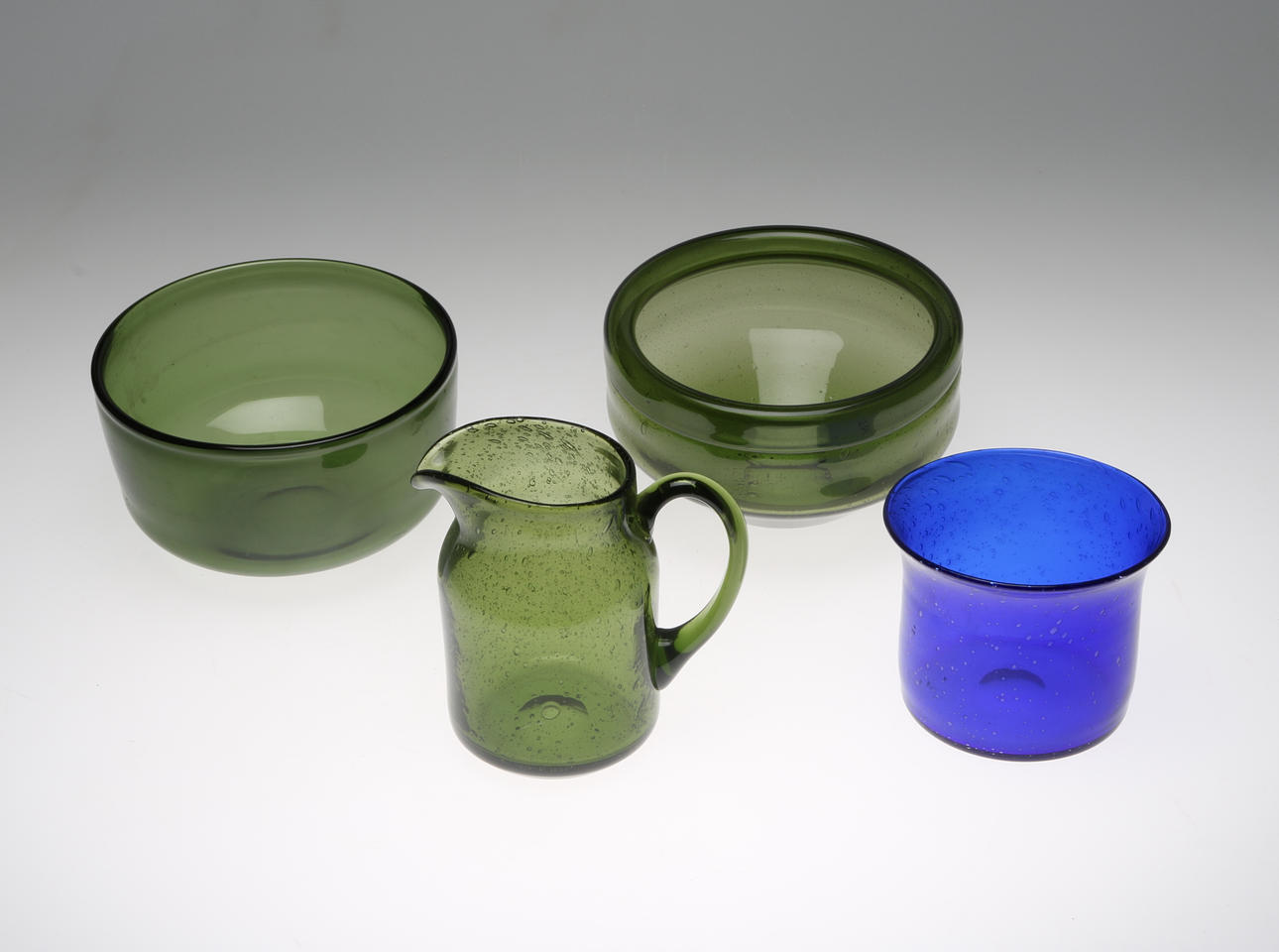 KONSTGLAS, 4 delar, bland annat Erik Höglund, Boda.