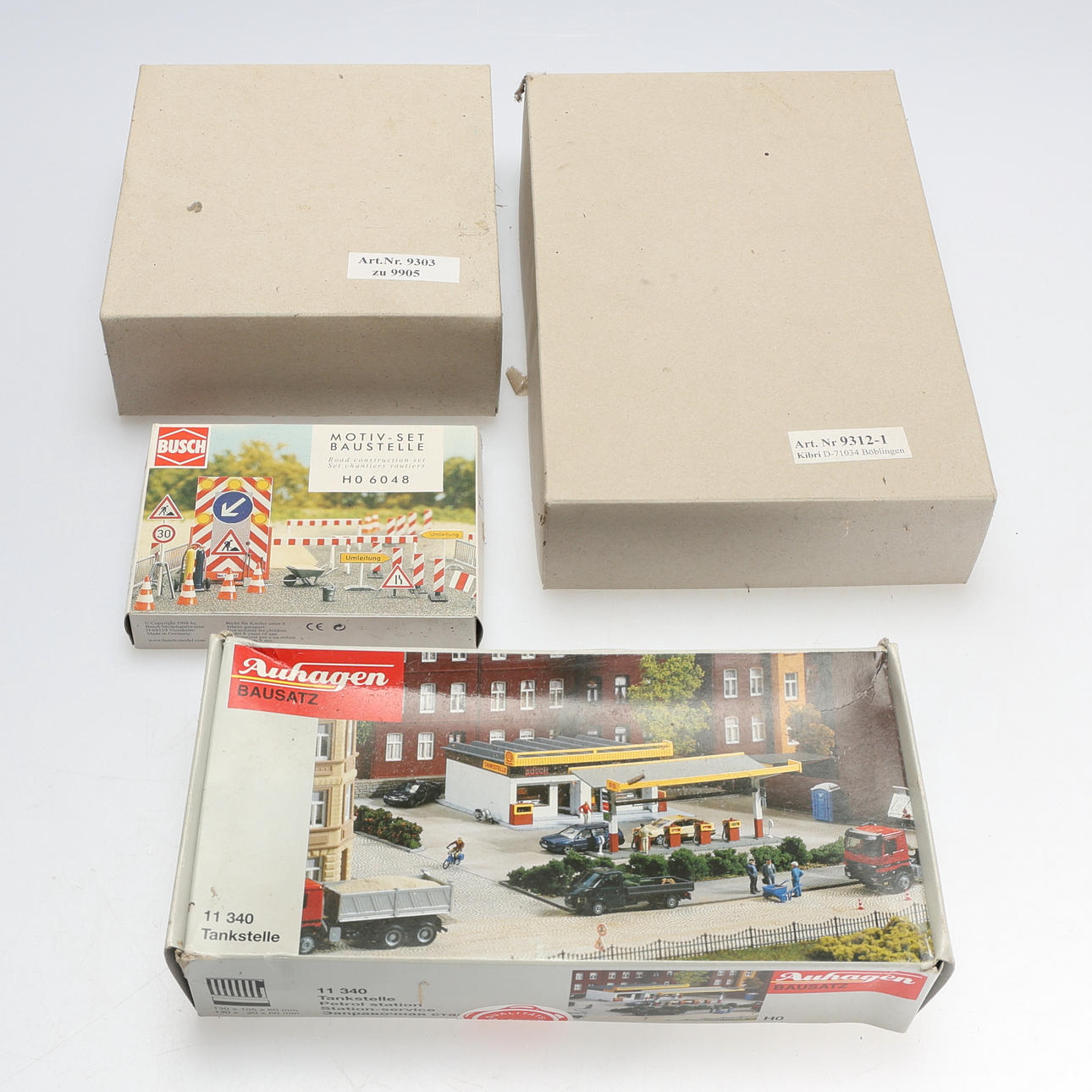 MODELLTÅG, KIBRI. Obyggda byggsatser, 4 delar.