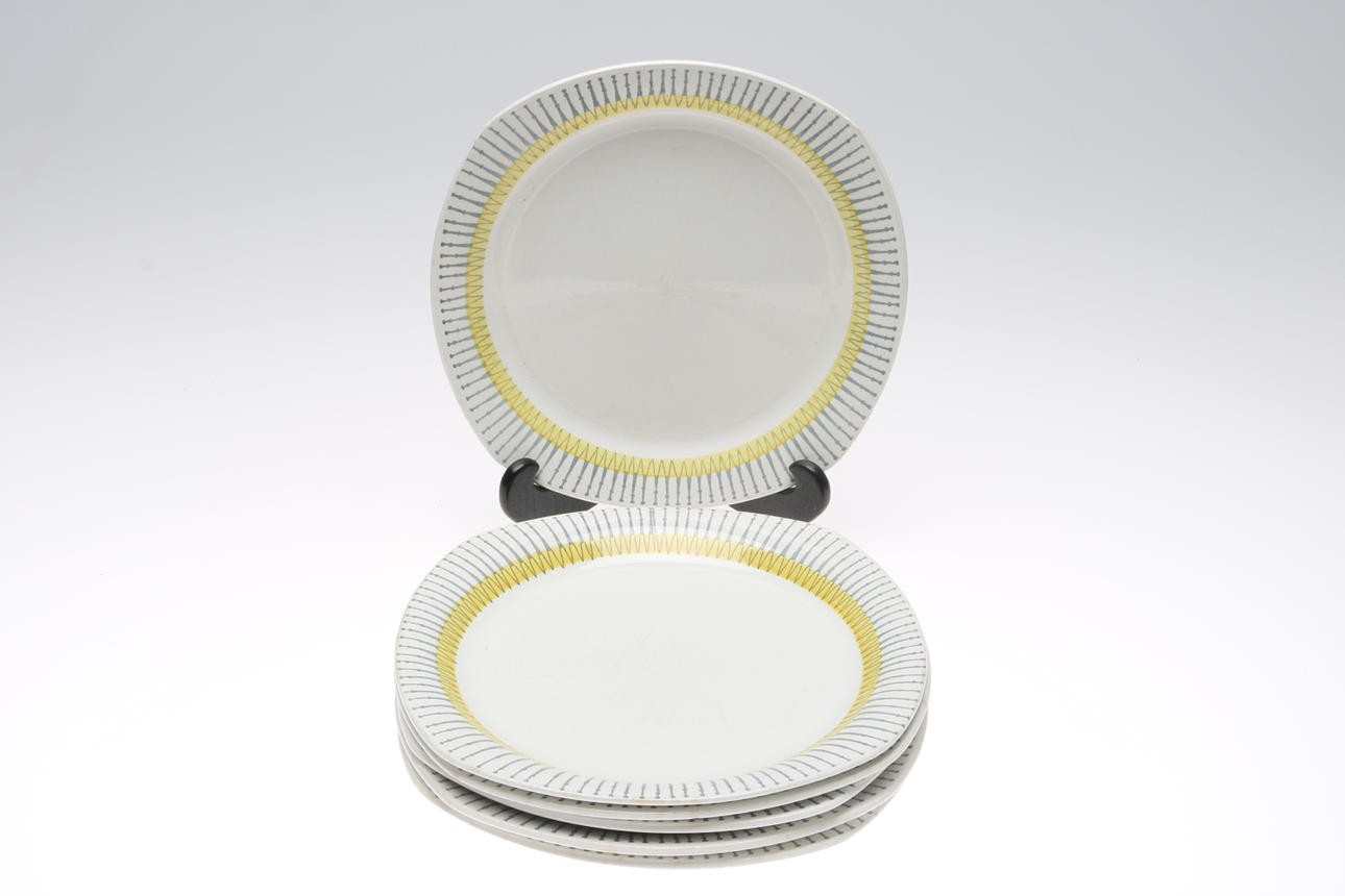 TALLRIKAR, 6 st, "Pigg", Upsala-Ekeby Gefle, 1900-talets mitt.