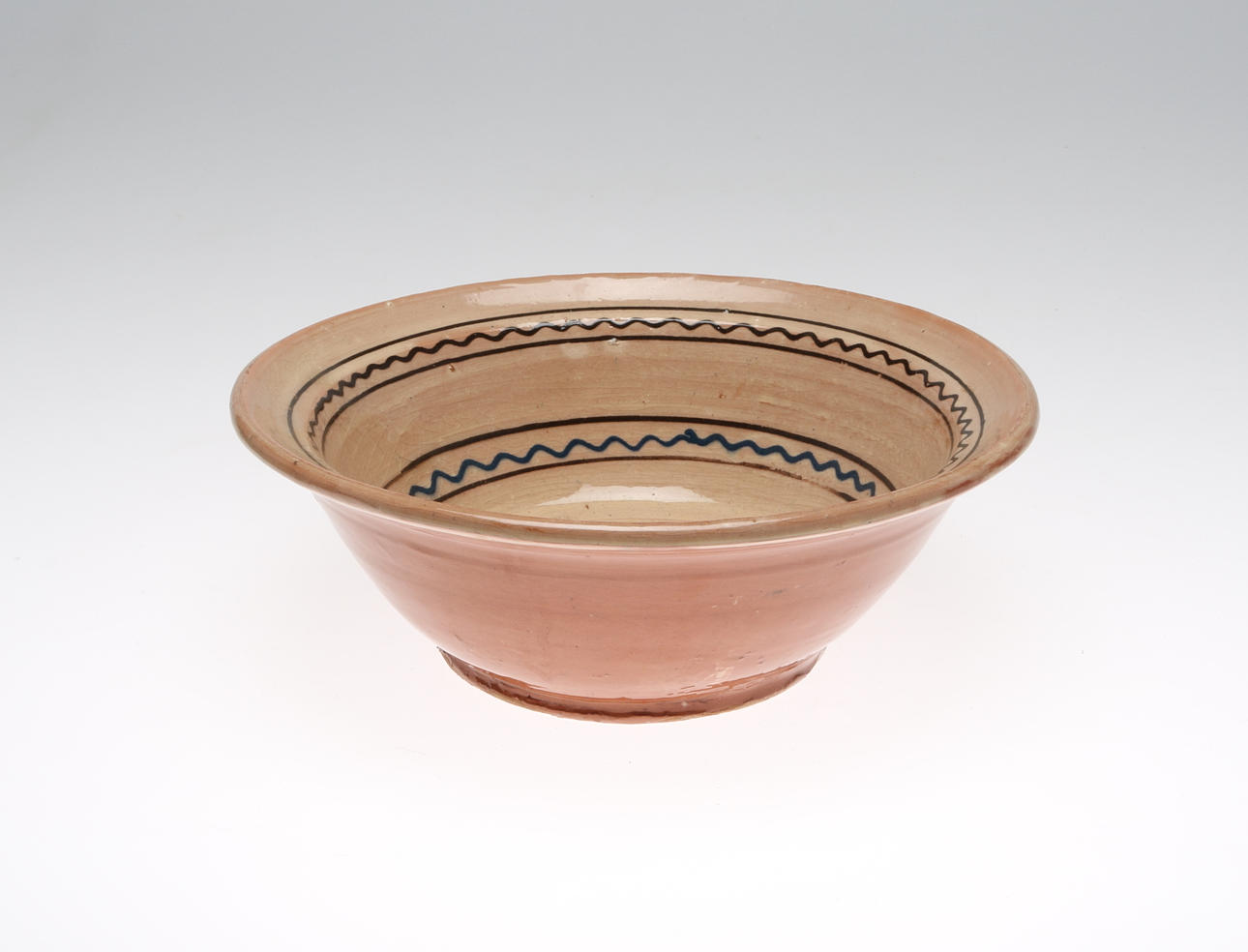 SKÅL, keramik, 1900-tal.