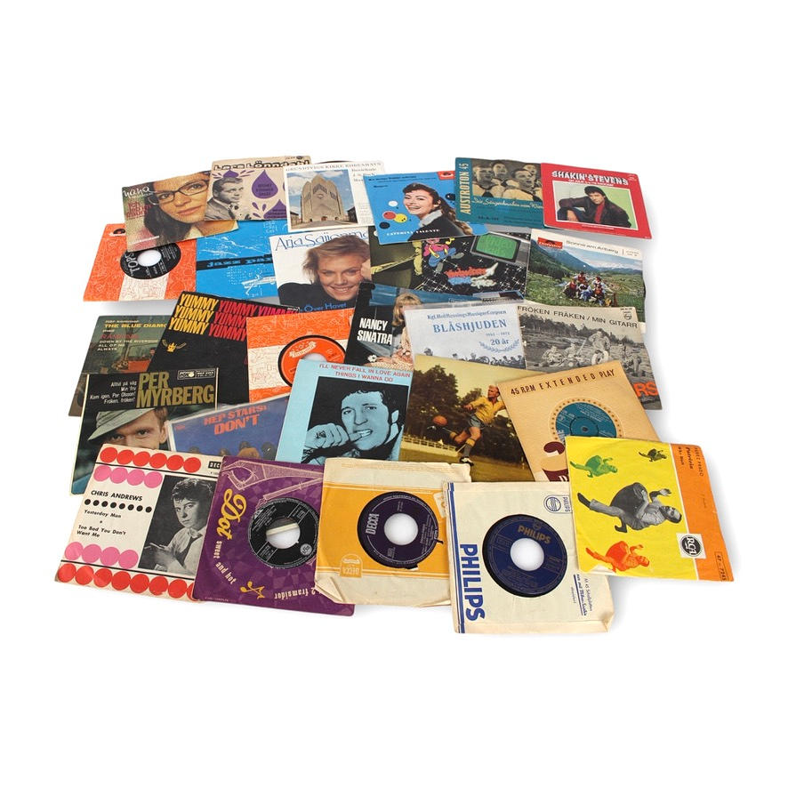 PARTY SINGLES, 1 box.