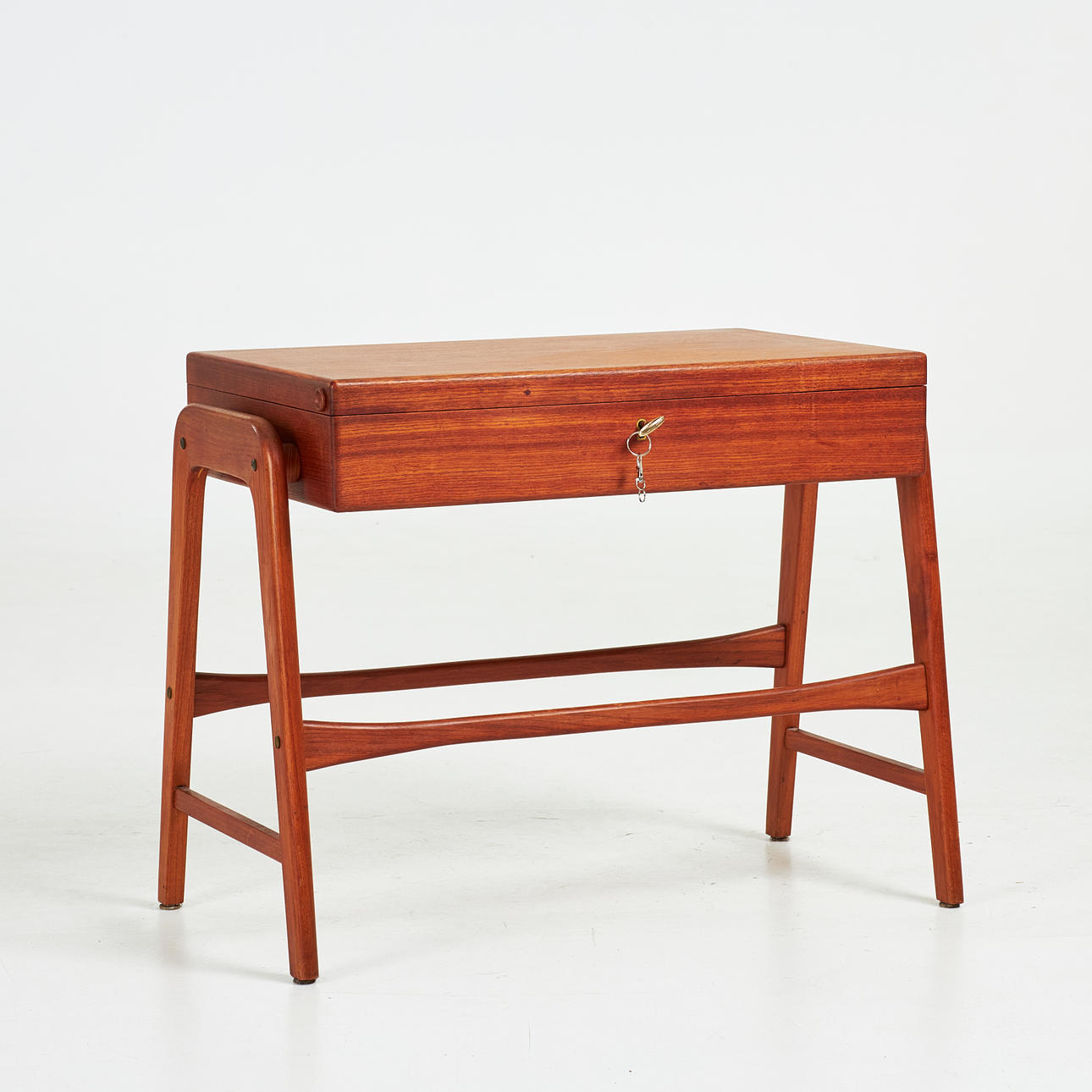 A teak schatull, 1960s.