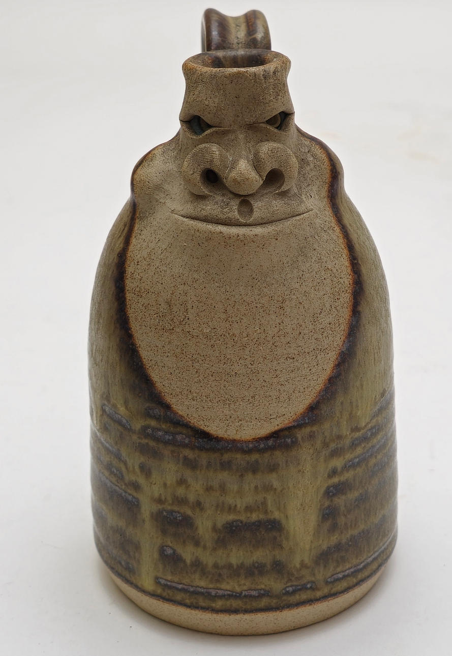 SMUK GRIM MUGGINS VASE ENGLAND. CA. 1970'ERNE.