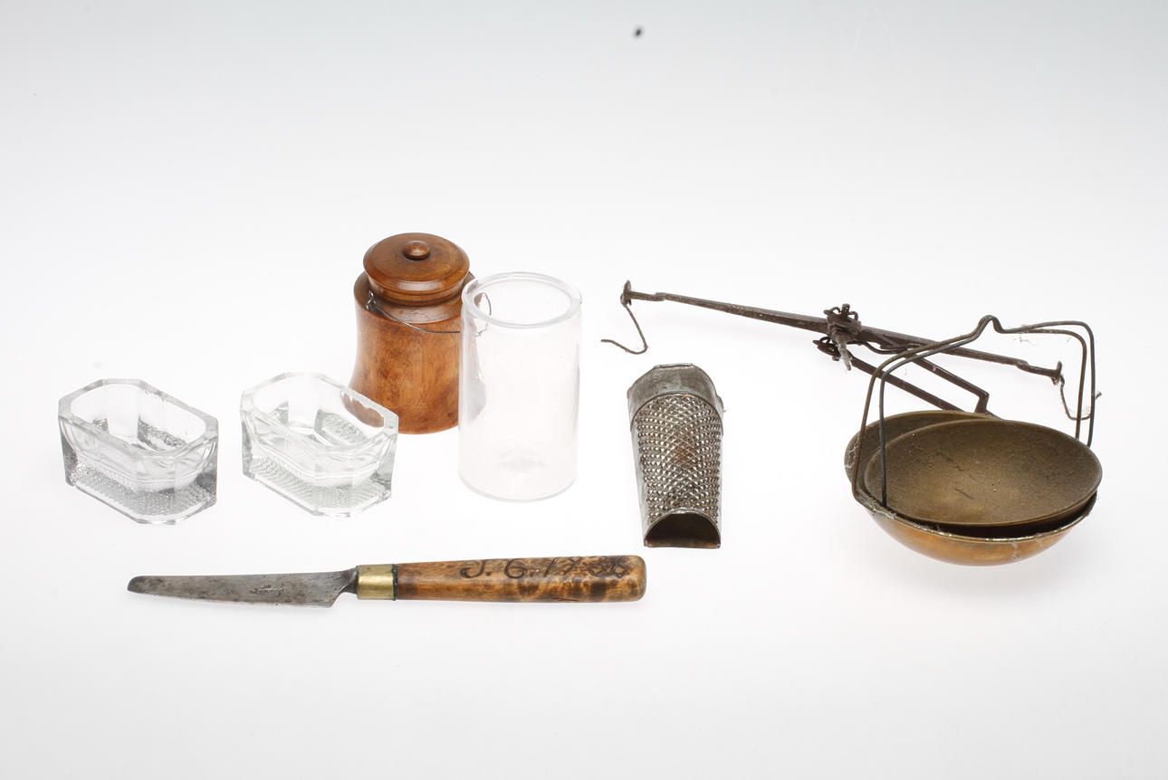 ALLMOGE, 7 delar, 1800-1900-tal.