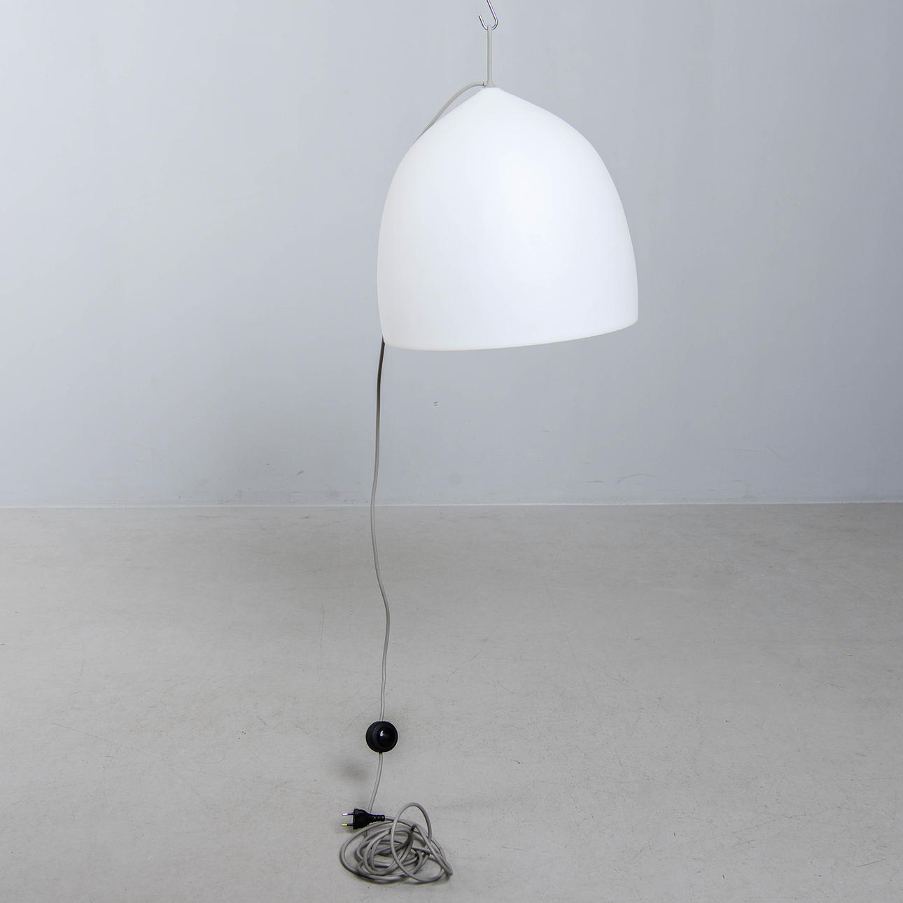 A “Suspence Nomad” floor lamp, Fritz Hansen, Denmark. Lighting