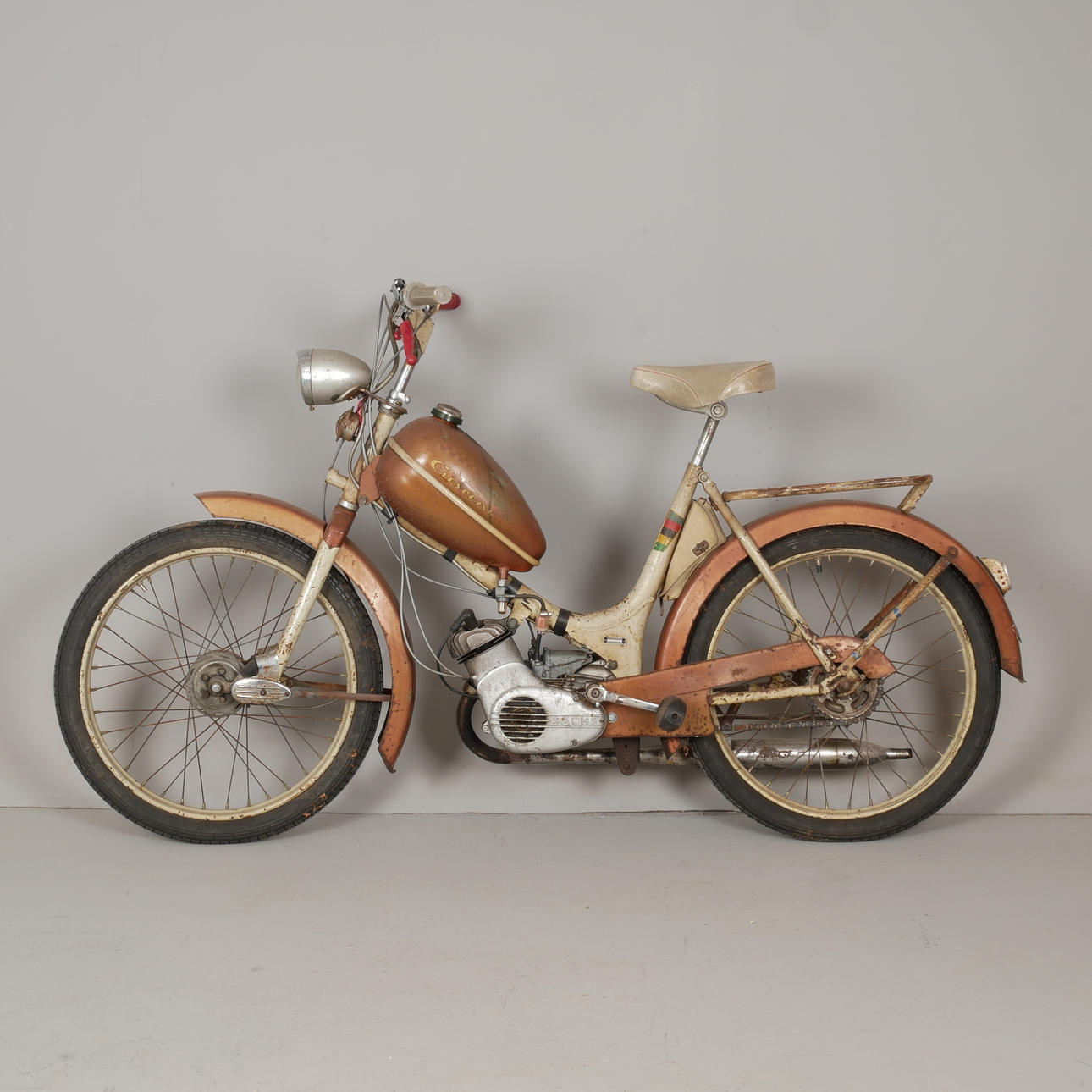 MOPED, Crescent Saxoped.