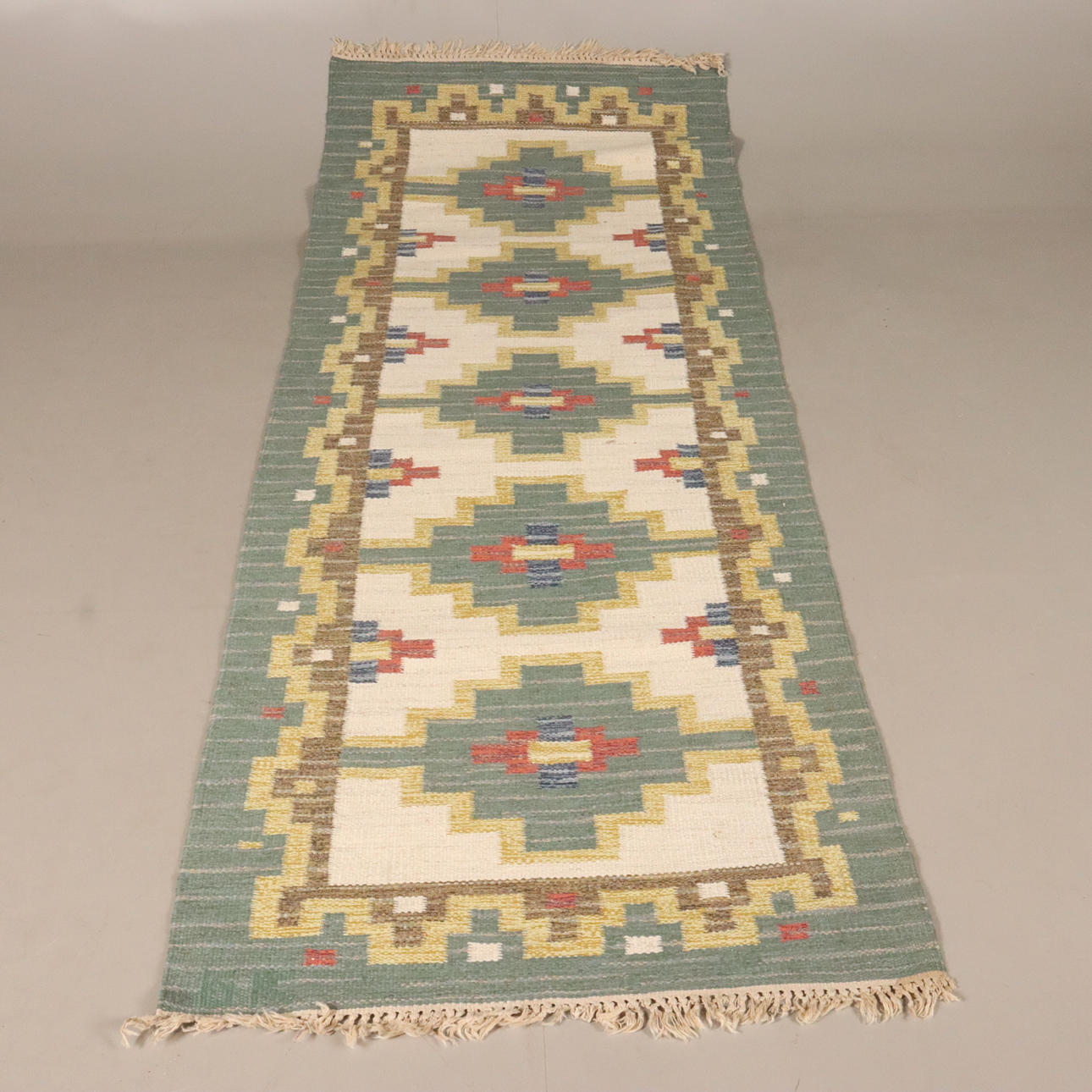 TEPPICH, Leinen, signiert GK.