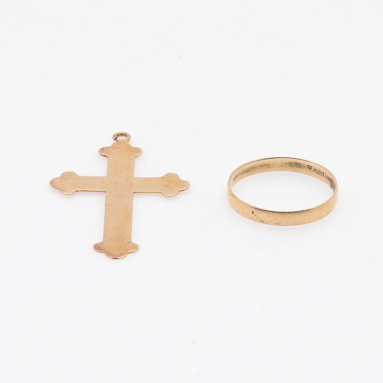 RING och HÄNGE, 18K guld, totalvikt ca 2.41g.