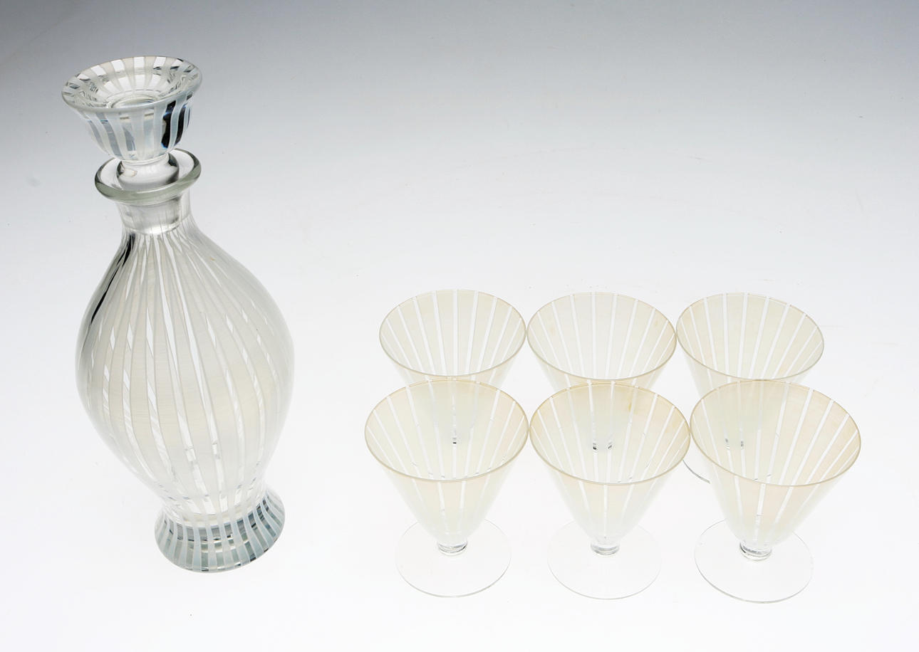 KARAFF samt GLAS, 7 delar, "Strikt", Bengt Orup, Johansfors.