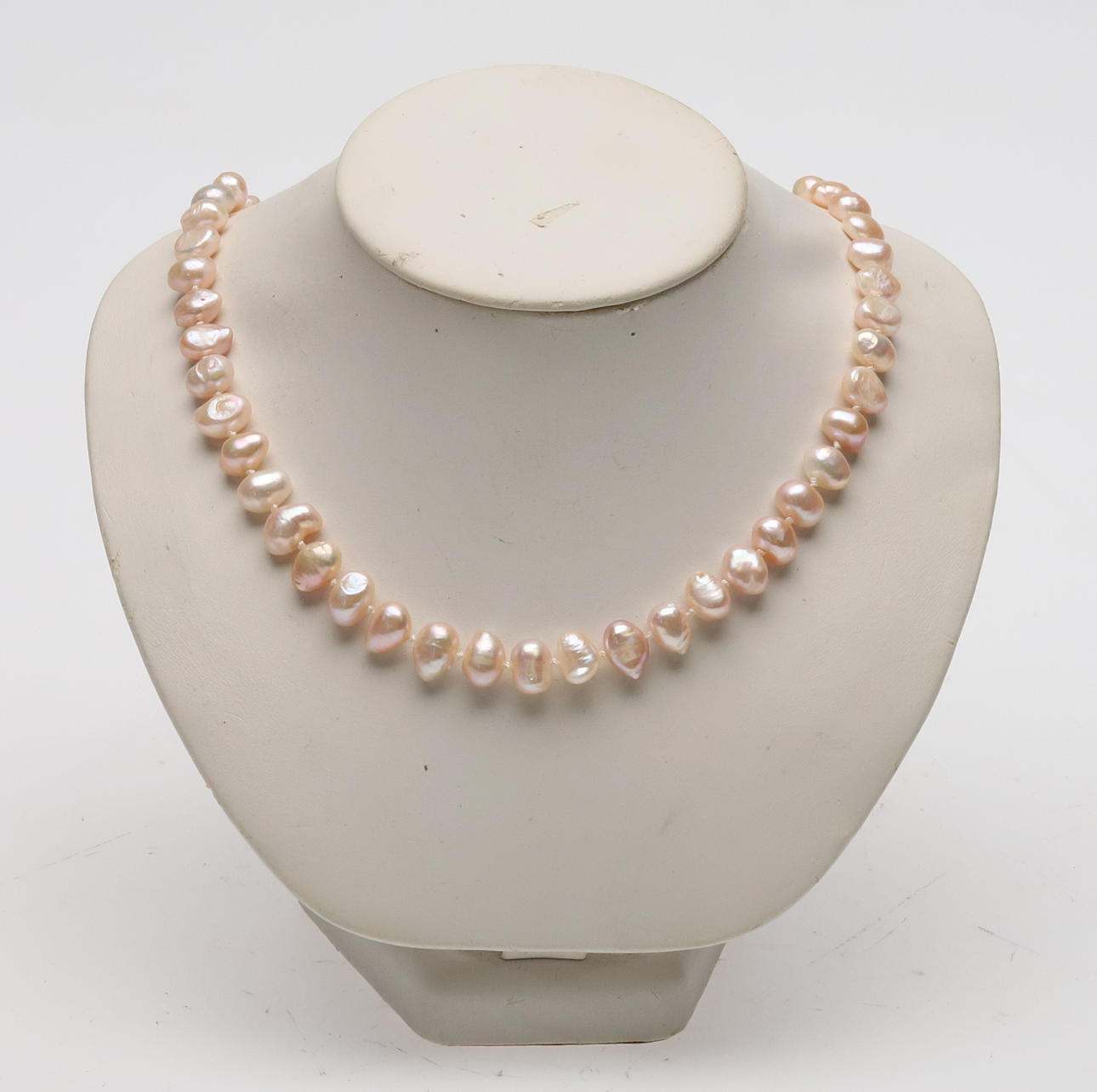 PERLE HALSKÆDE, sølvlås 925.