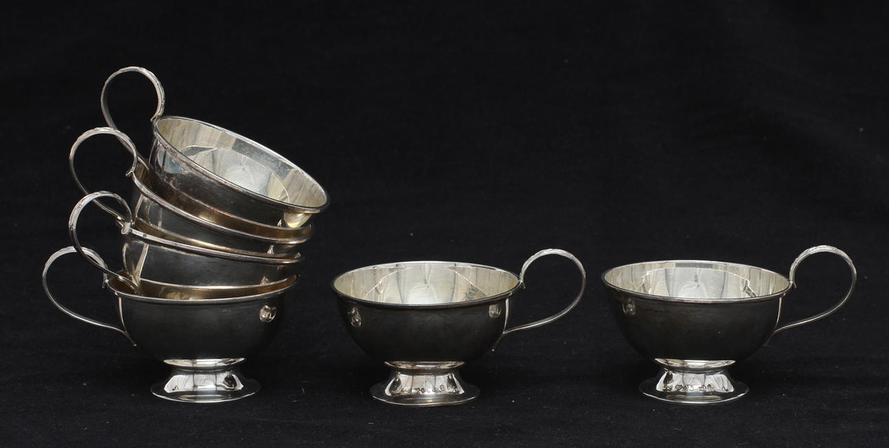 PUNCHBÄGARE, 6 st, silver, GAB, total vikt ca 196 g.