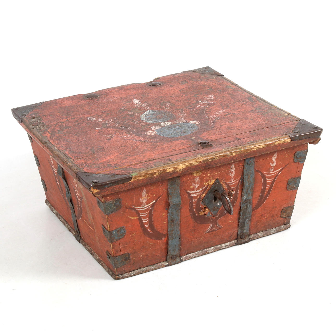 A wall cabinet, Jämtland, 19th century.