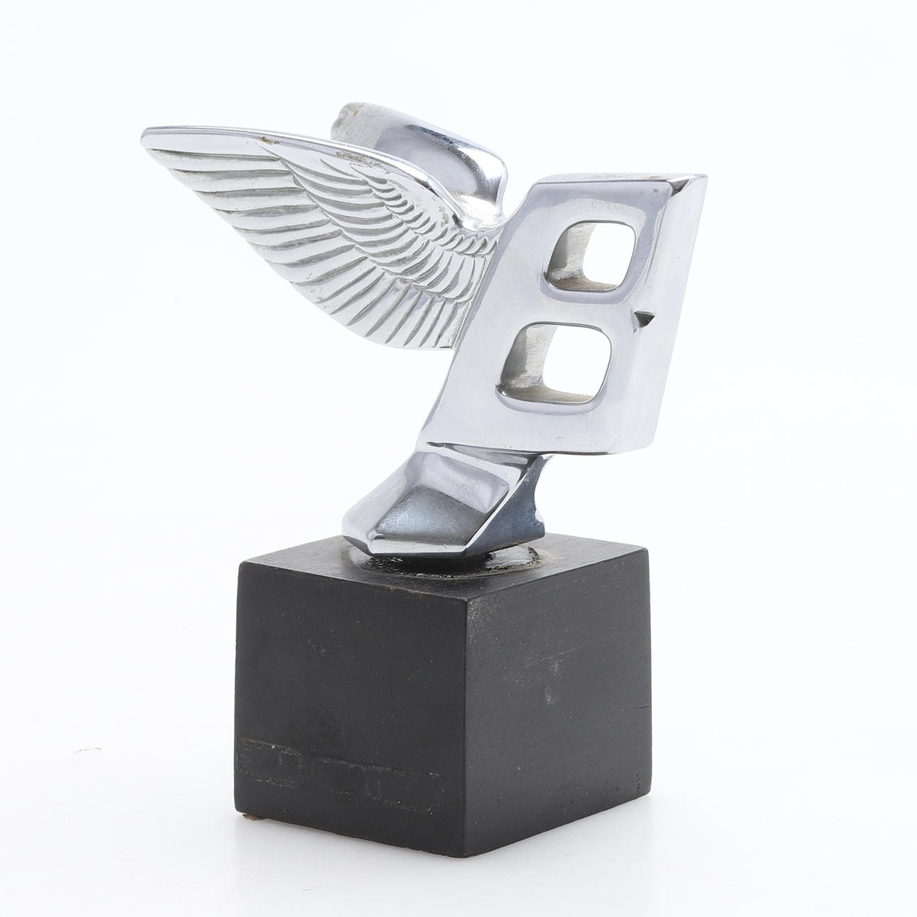 KÜHLERVERZIERUNG, BENTLEY.