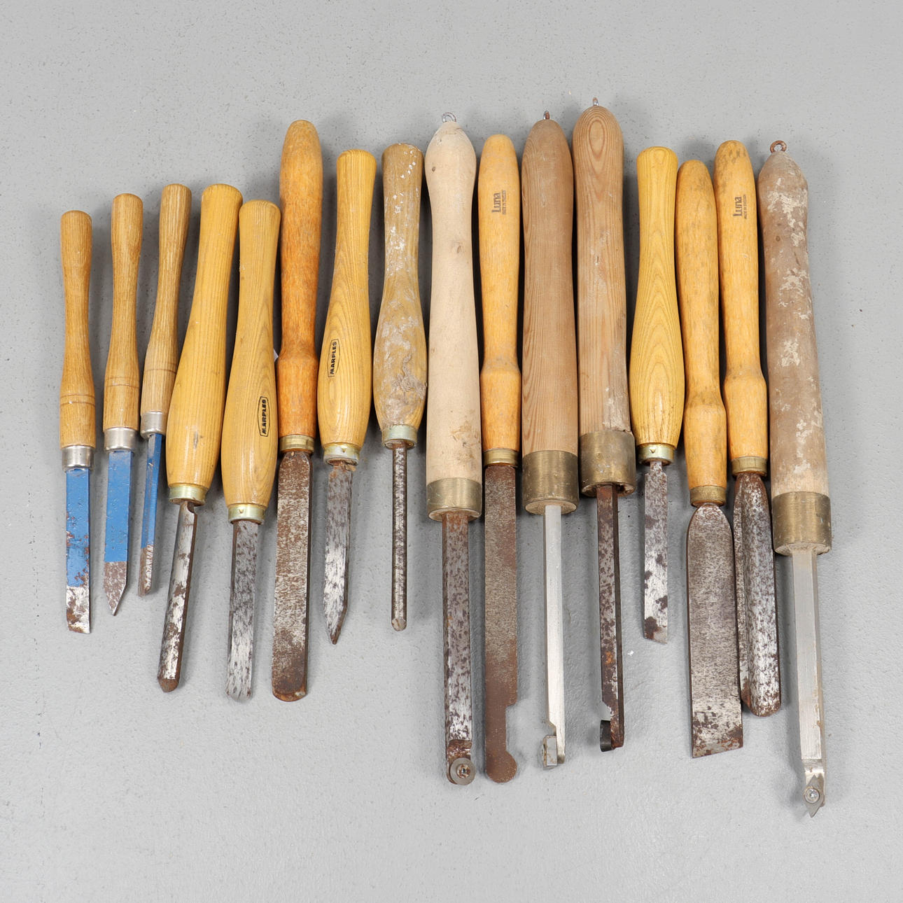 SVARVJÄRN 16 stycken.