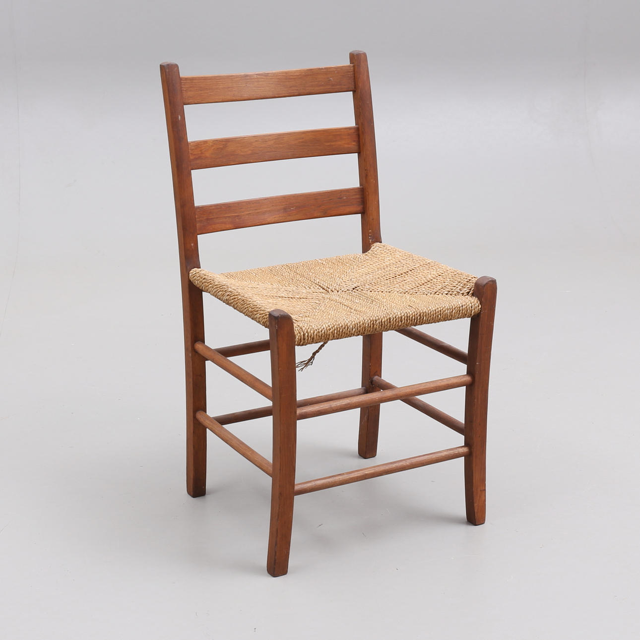 STOL, med flätad sits, 1900-tal.