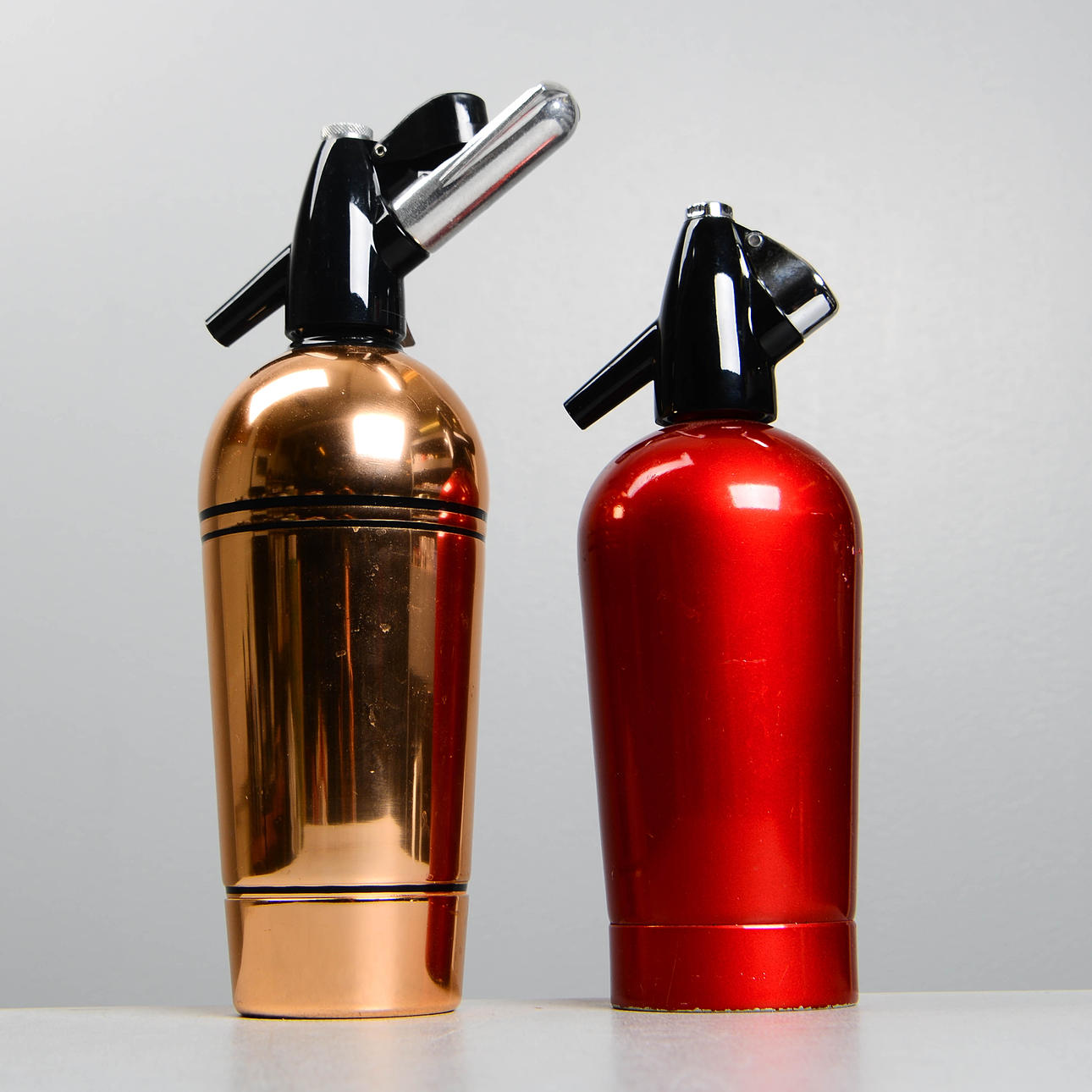 2 SIPHONS, Kayser Østrig og Boc England.