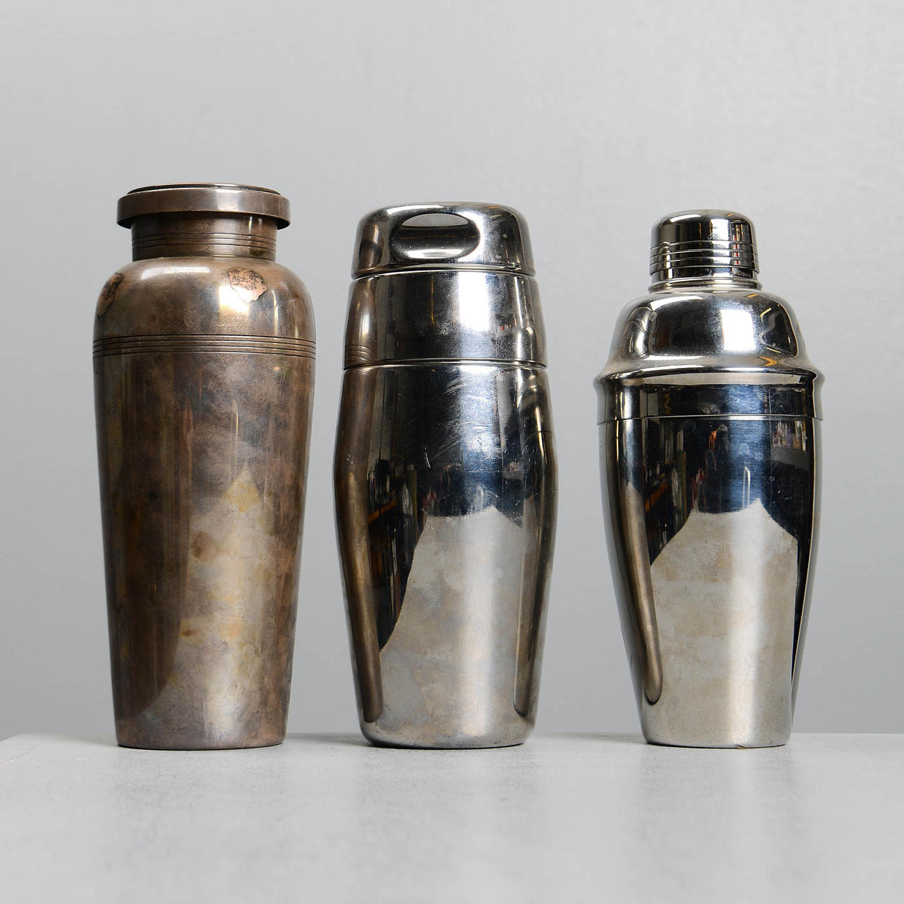 COCKTAILSHAKER, 3 Stück, 1900/2000er.