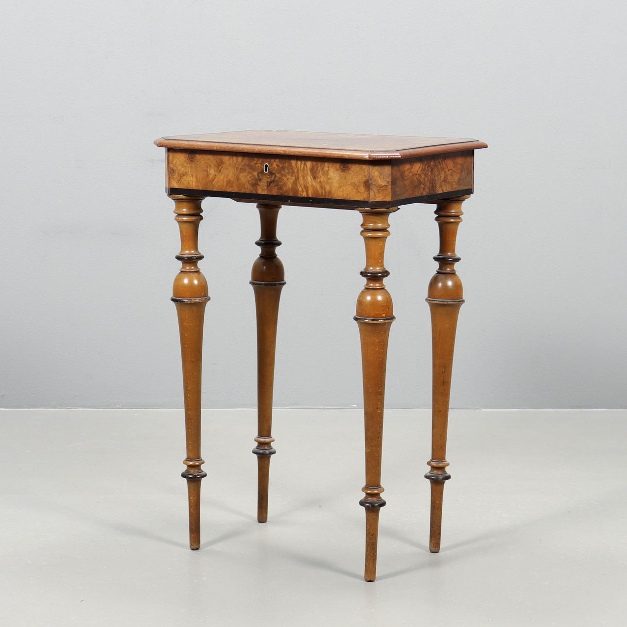 SEWING TABLE Late 19th century.