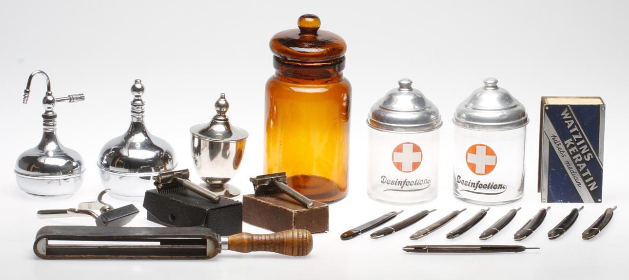 BARBERARFÖREMÅL, 20 delar, 1900-talets första hälft.