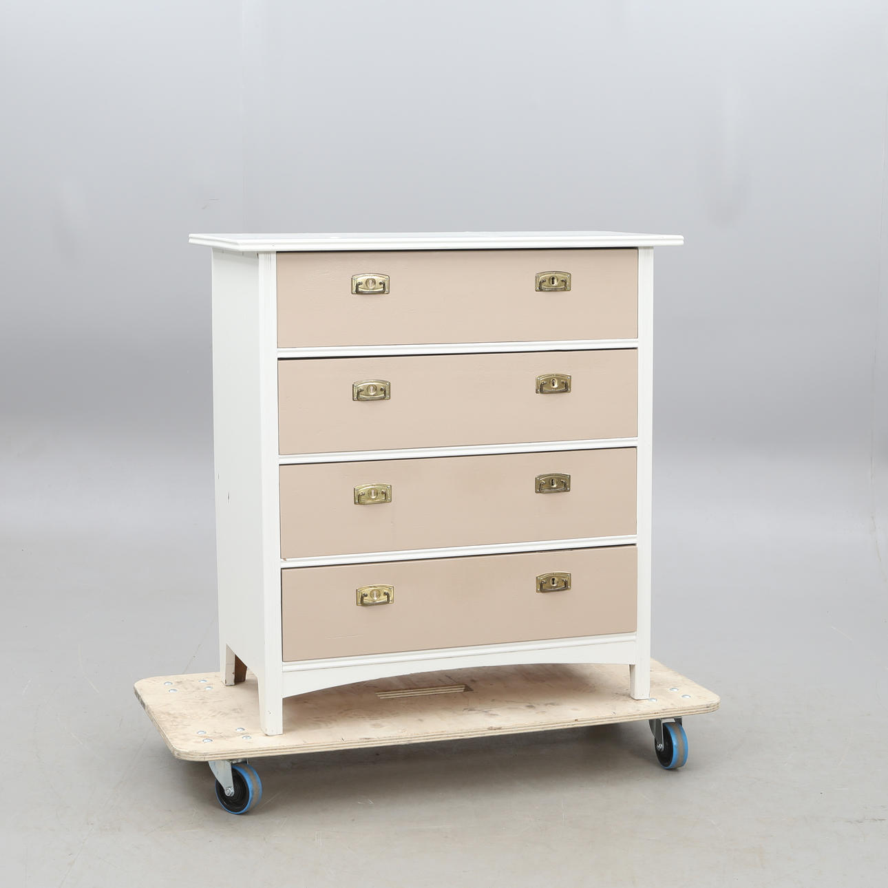 Kommode, malet, 20. århundrede.