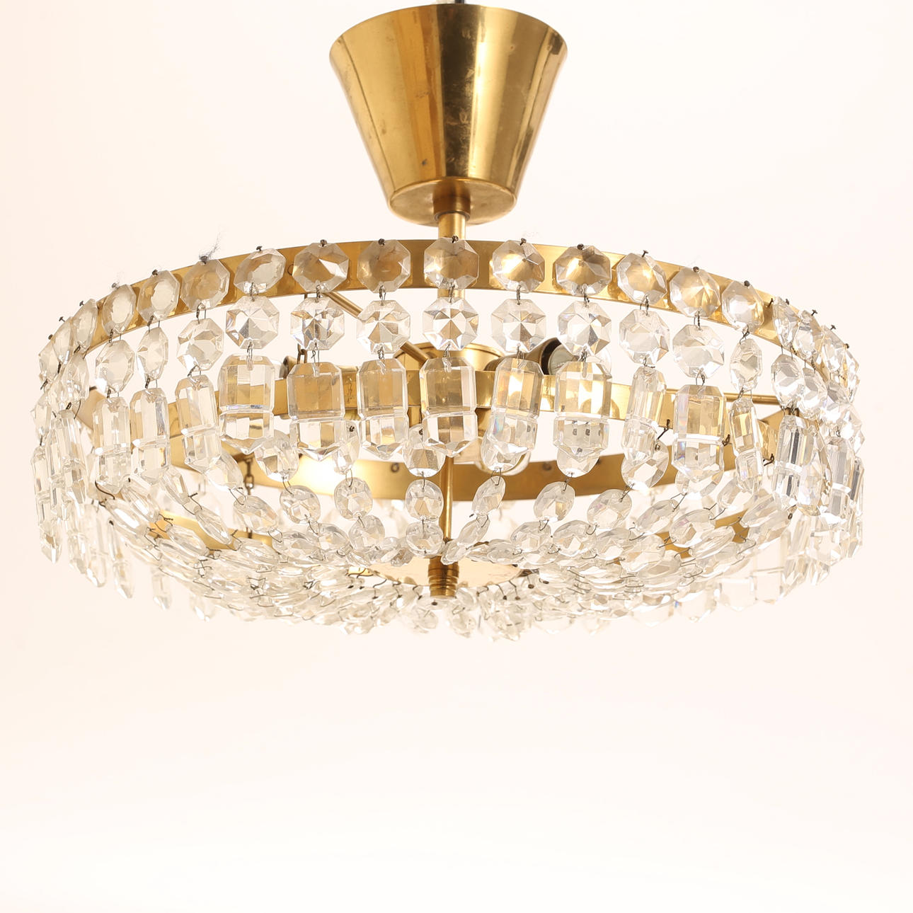 A ceiling plafond, brass/crystal, 20th century.