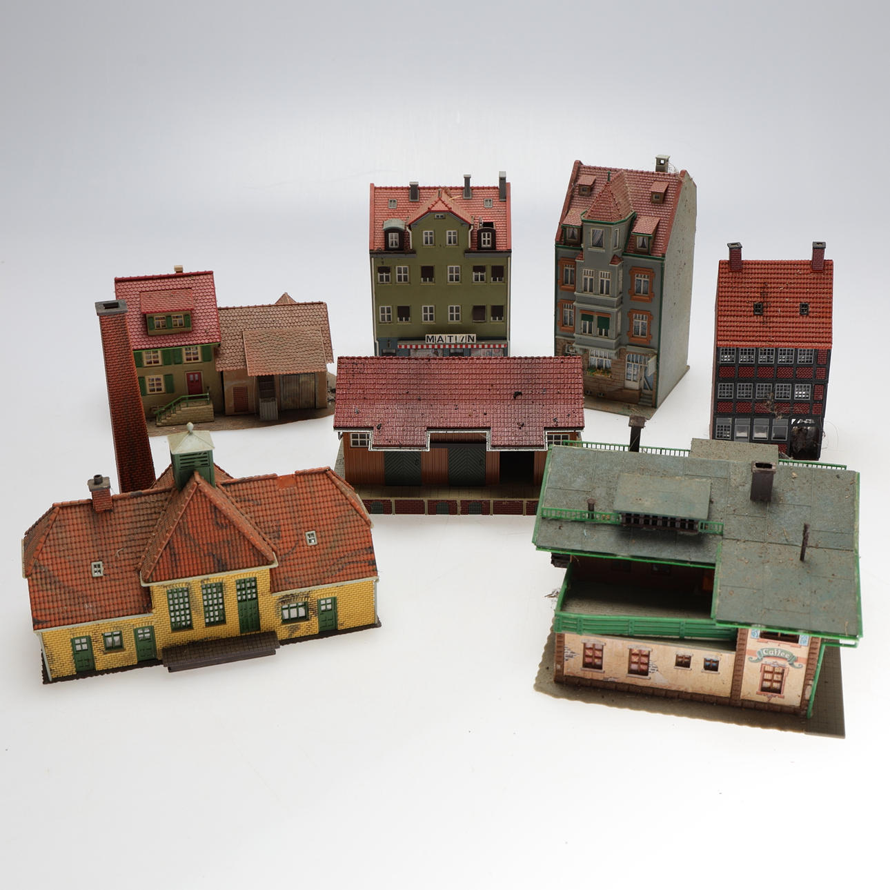 MODELTOG. Webstedsbygninger.