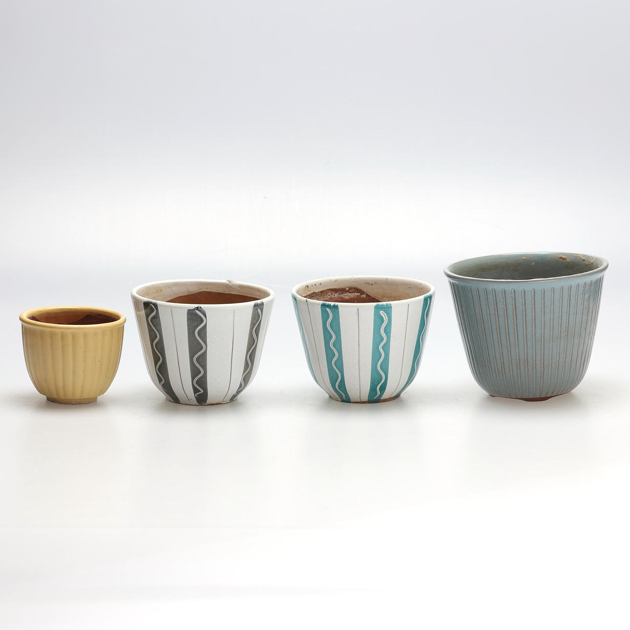 KRUKOR, 4st. Keramik, bl. a. Nittsjö.