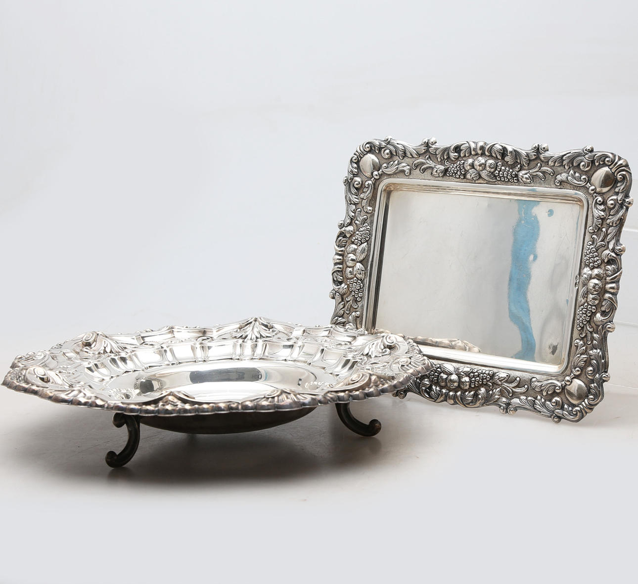 Baroque style silver centrepiece and tray, 20th Century.