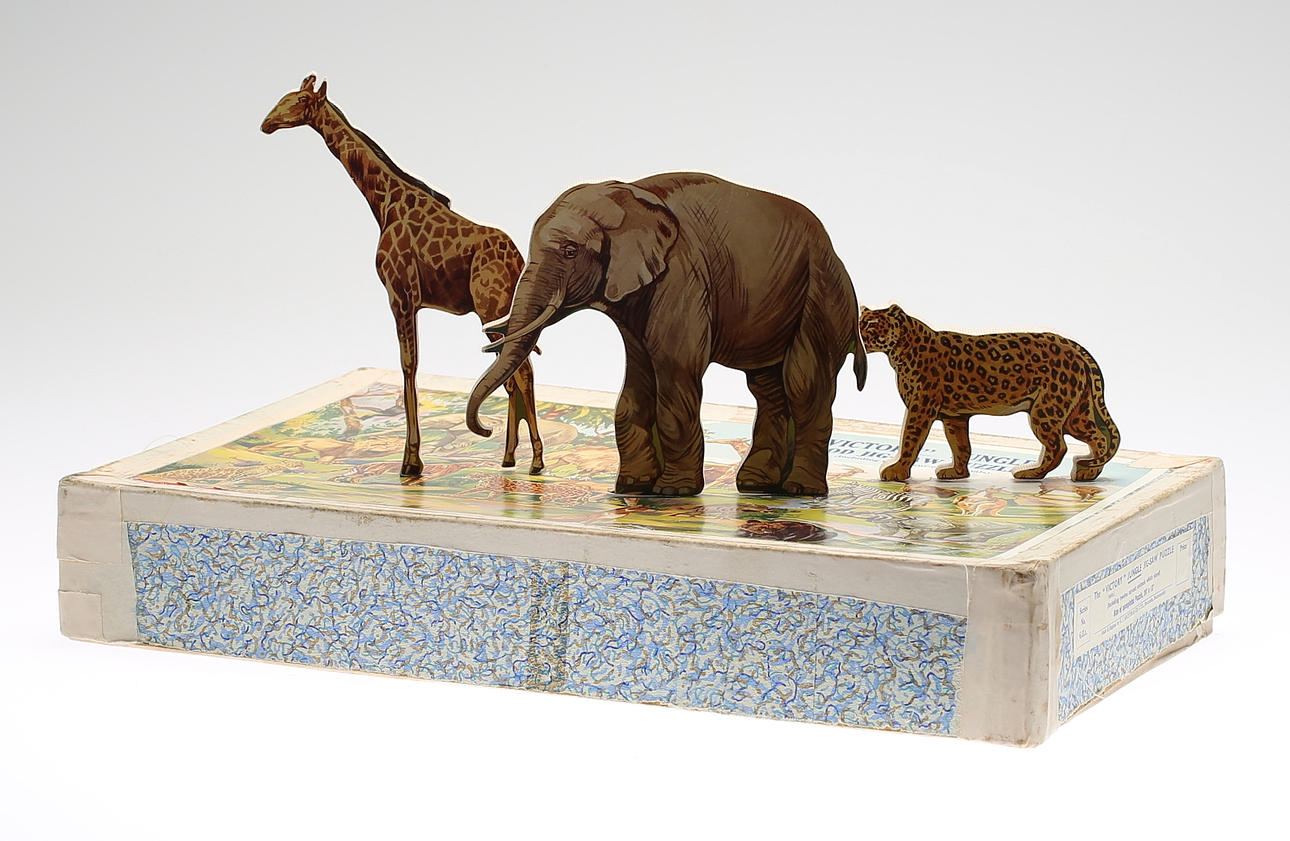 PUSSEL, "The victory jungle wood jig-saw puzzle", 1900-talets första del.
