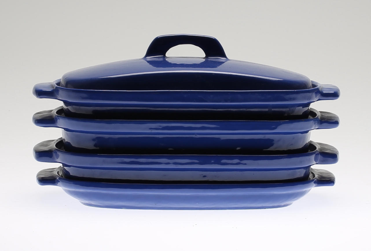 UGNSFORMAR, 4 st, gjutjärn samt emalj, Husqvarna, 1900-talets mitt.