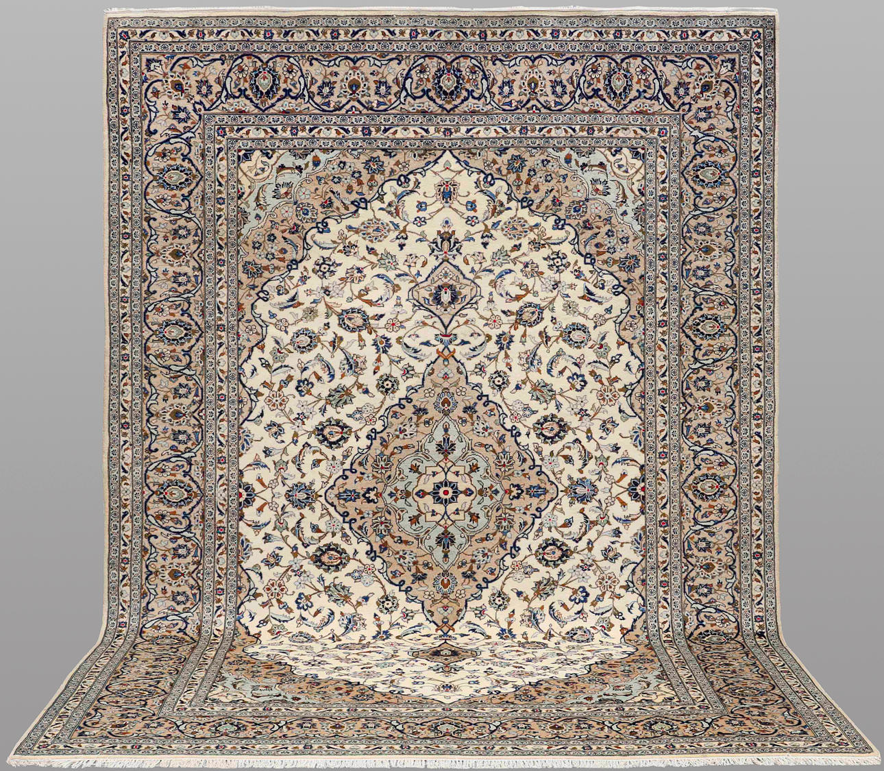 ORIENTTEPPICH. Kerze Keshan, 351 x 243 cm.