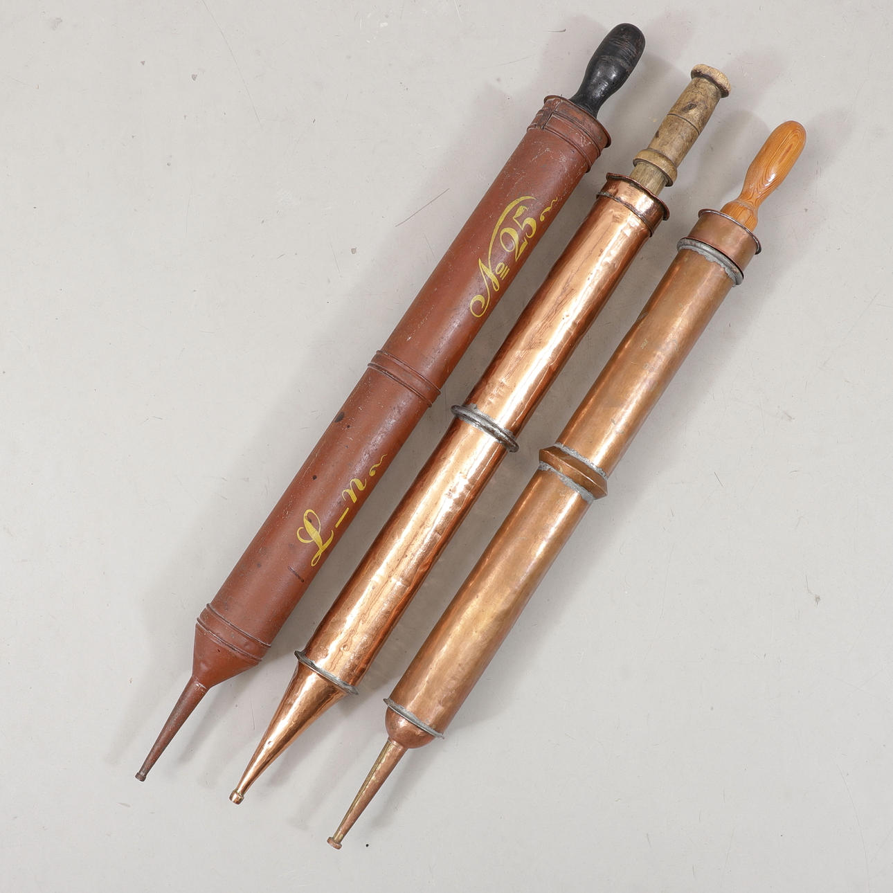 BRANDSPRUTOR, 3 st, koppar, 1800/1900-tal.