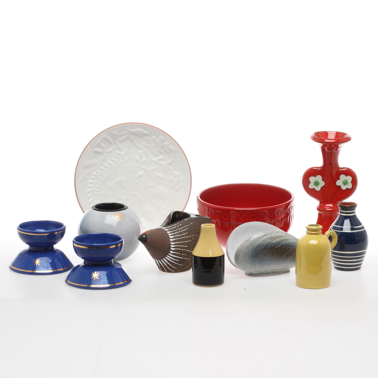 PARTI KERAMIK, 11 delar, bland annat Mari Simmulson, Ekeby, Thomas Hellström Nittsjö,1900-tal.