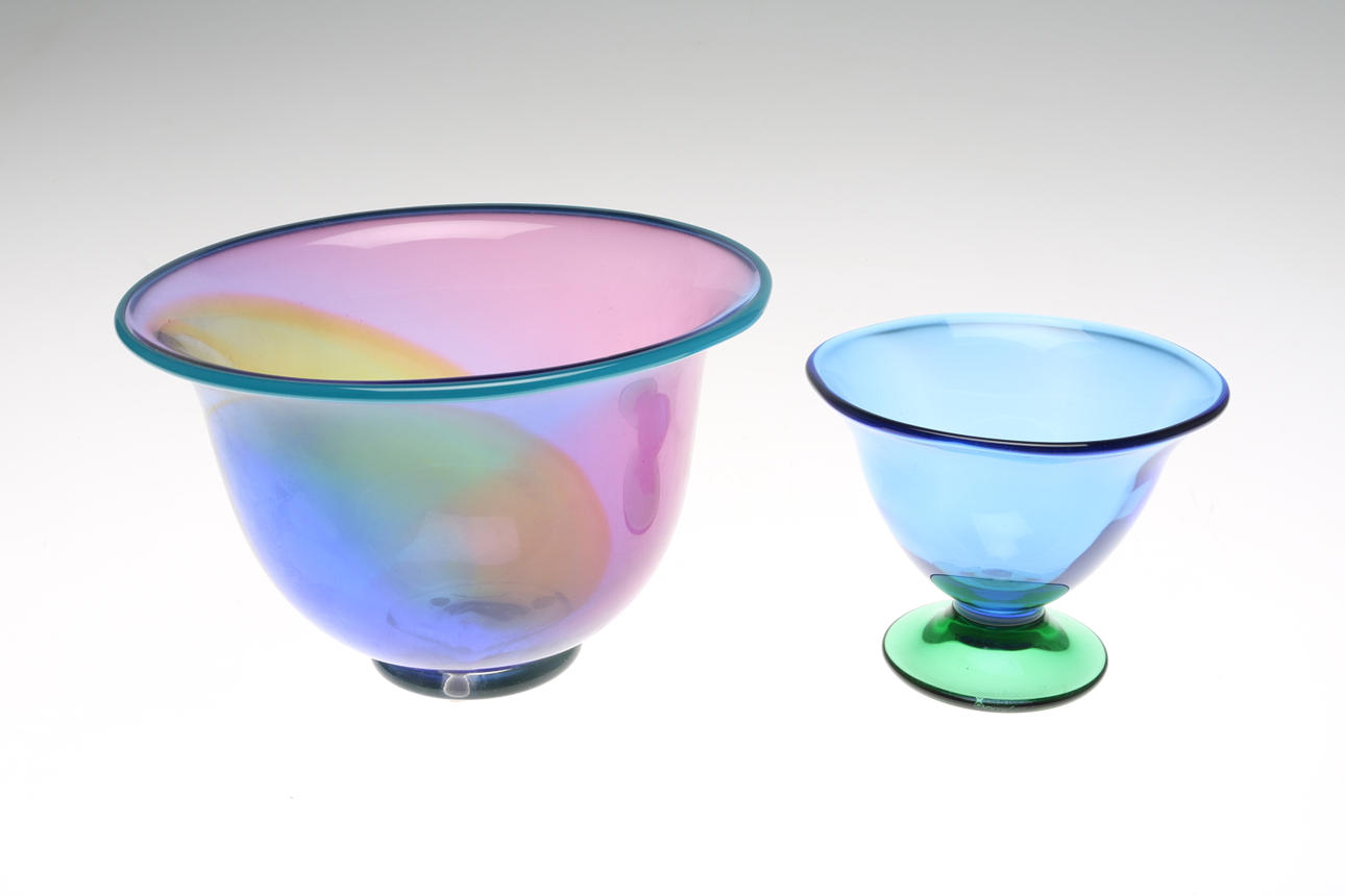 SKÅLAR, 2 st, glas, Transjö samt Orrefors, 19/2000-tal.