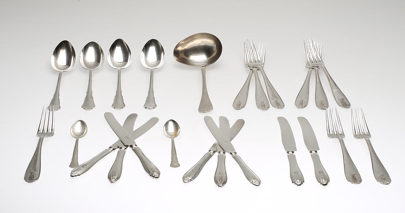 BESTICKDELAR, 24 delar, nysilver, modell Vasa samt Chippendale.