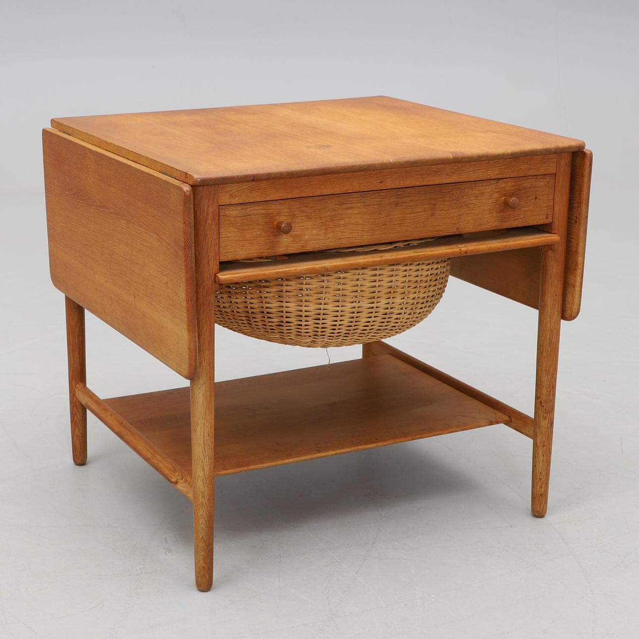 HANS J WEGNER. Sybræt, „AT-33", Andreas Tuck, Danmark.