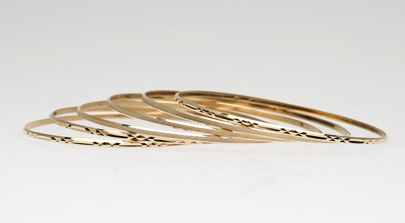 ARMBAND, 6 st, 14k guld, vikt ca 25 gram.