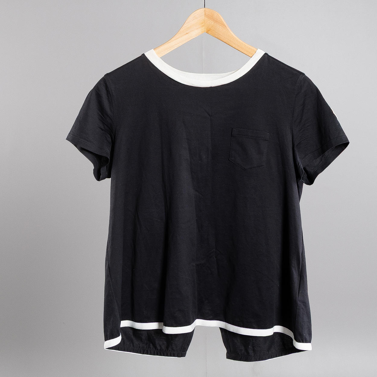 MONCLER, t-shirt, storlek M.