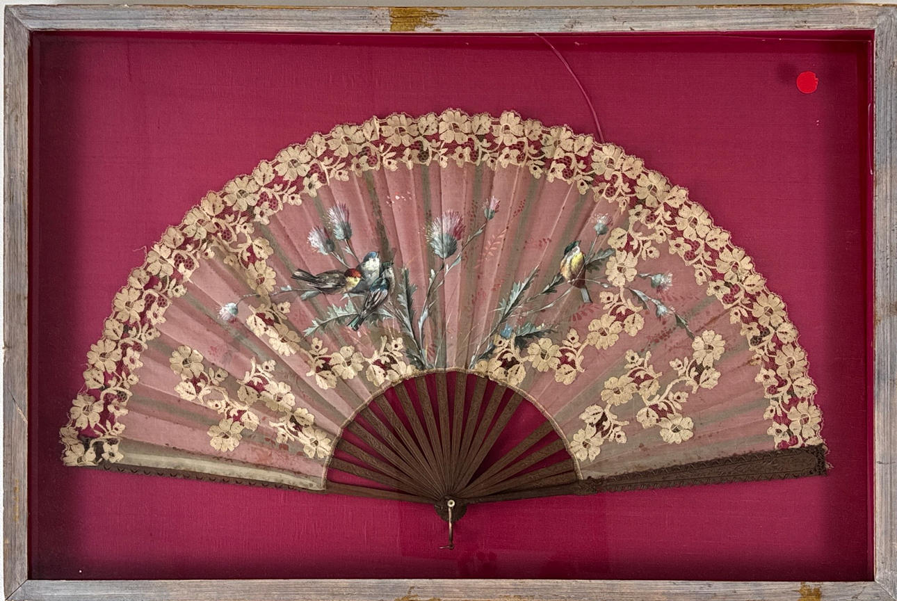 FRAMED HANDPAINTED CHINESE FAN.