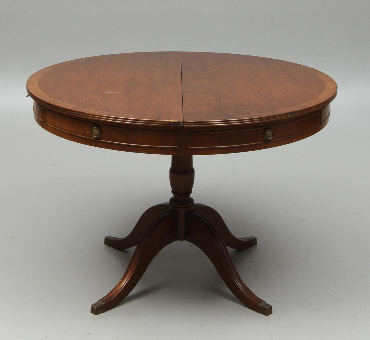 MATBORD, engelsk stil, 1900-tal.