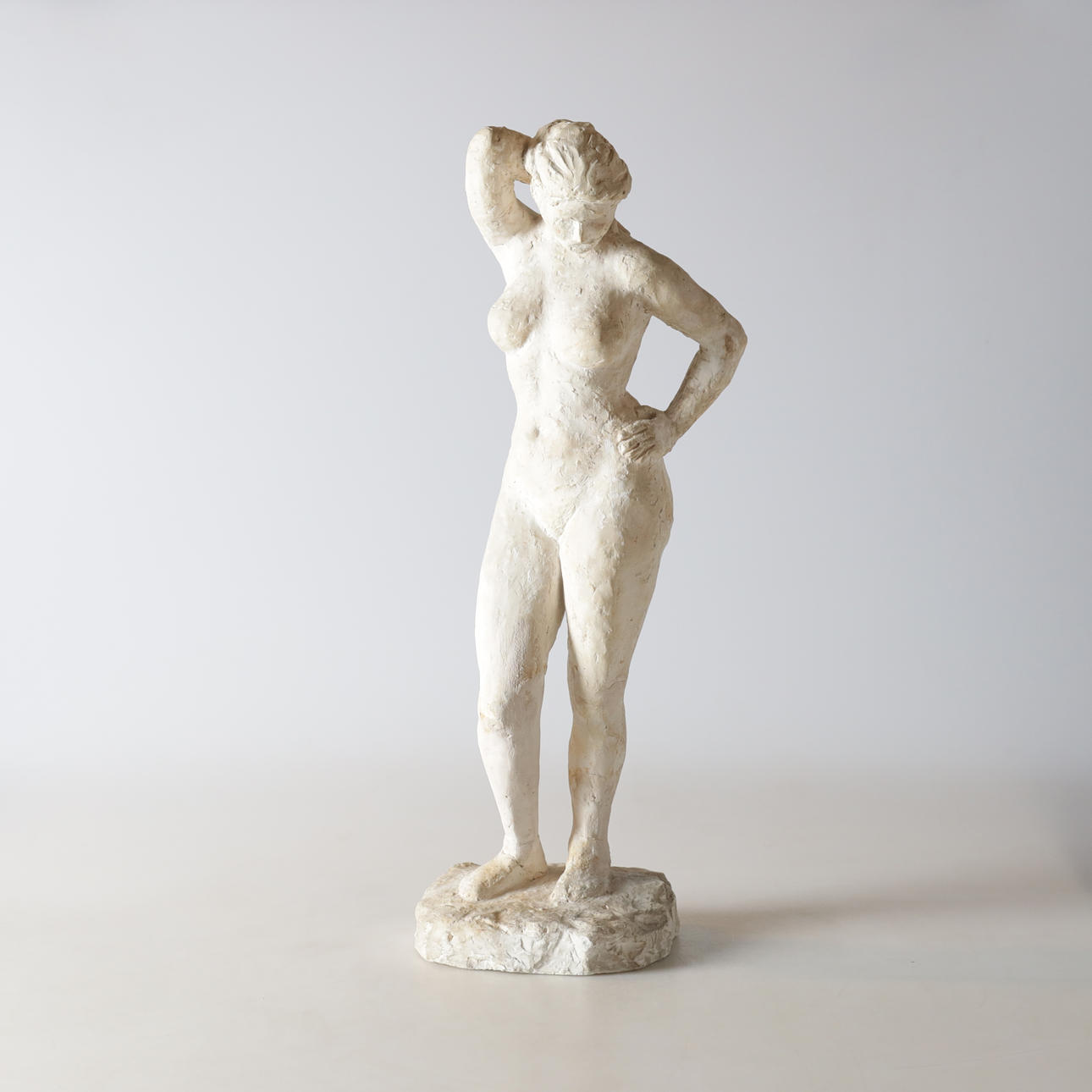 SKULPTUR, kvinna, gips, 1900-tal.