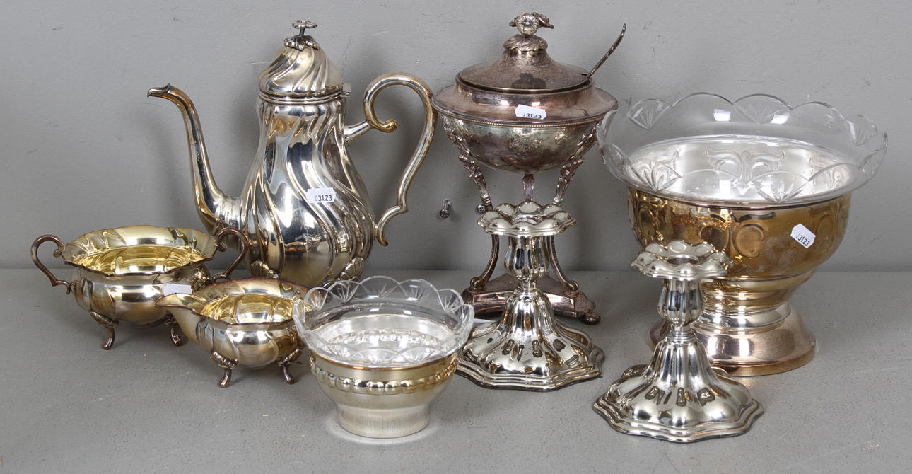 NYSILVERFÖREMÅL, 8 delar, 1900-tal.