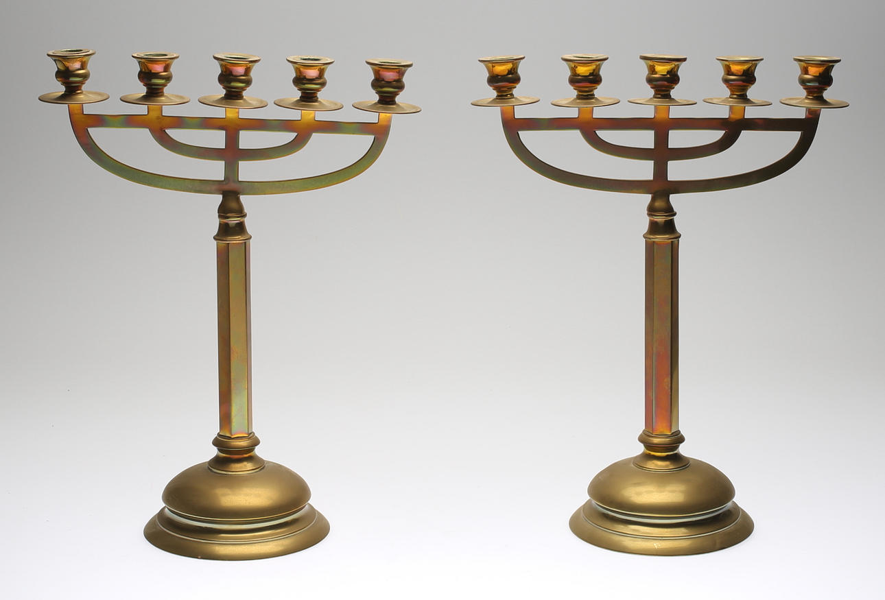 KANDELABRAR, 1 par, mässing, jugendstil, 1900-tal.