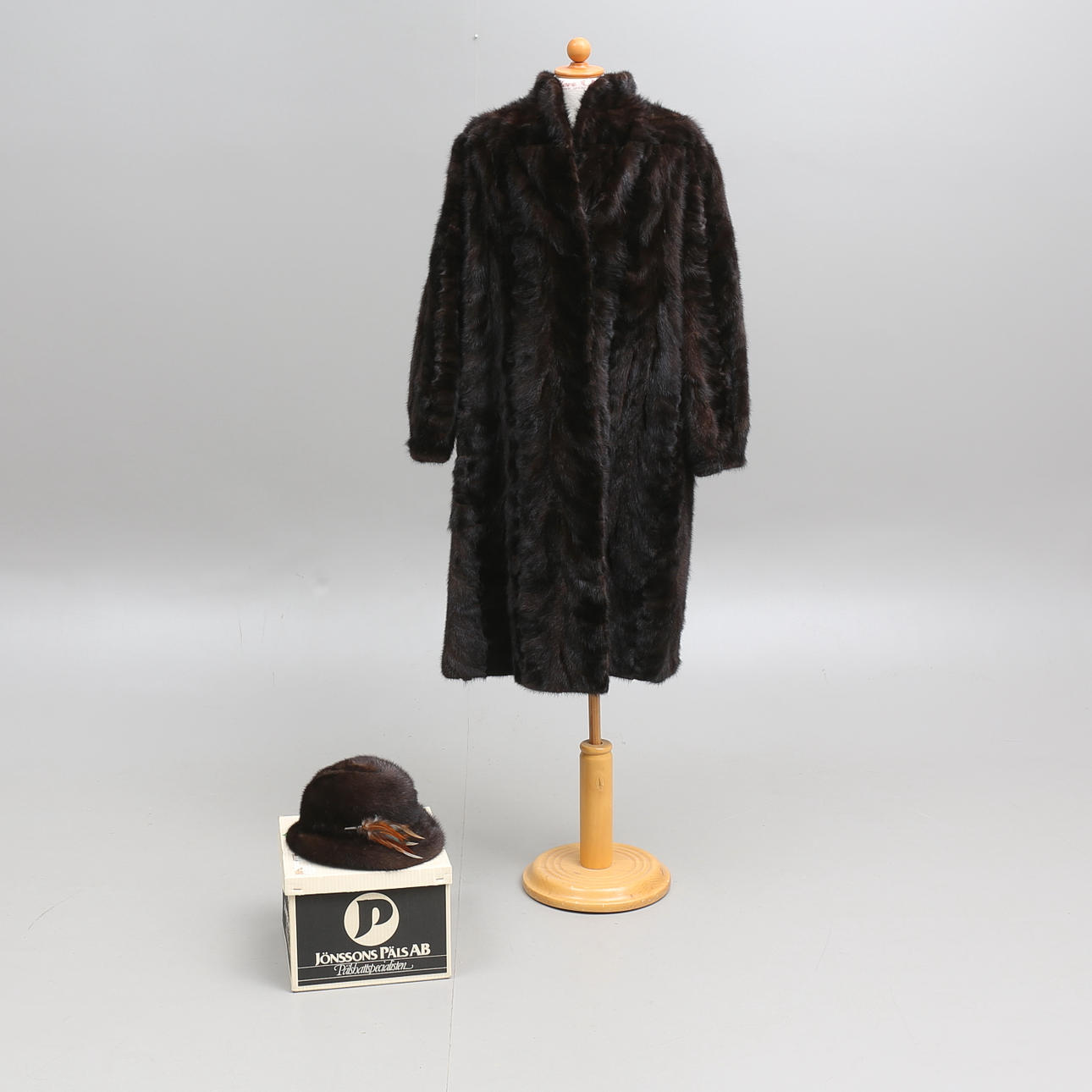 DAMPÄLS, Saga mink, inklusive MÖSSA.