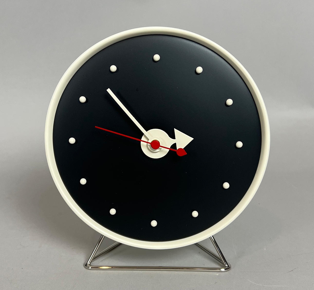 GEORGE NELSON. CONE CLOCK VITRA.